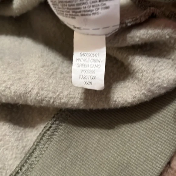 Old Navy Green Camo Sweatshirt - Picture 4 of 7